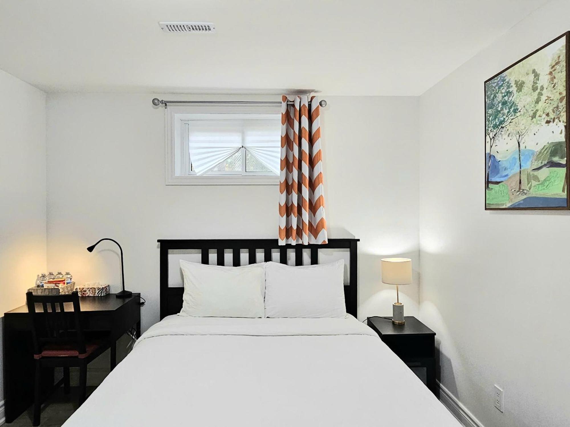 A Home Away Toronto Ngoại thất bức ảnh