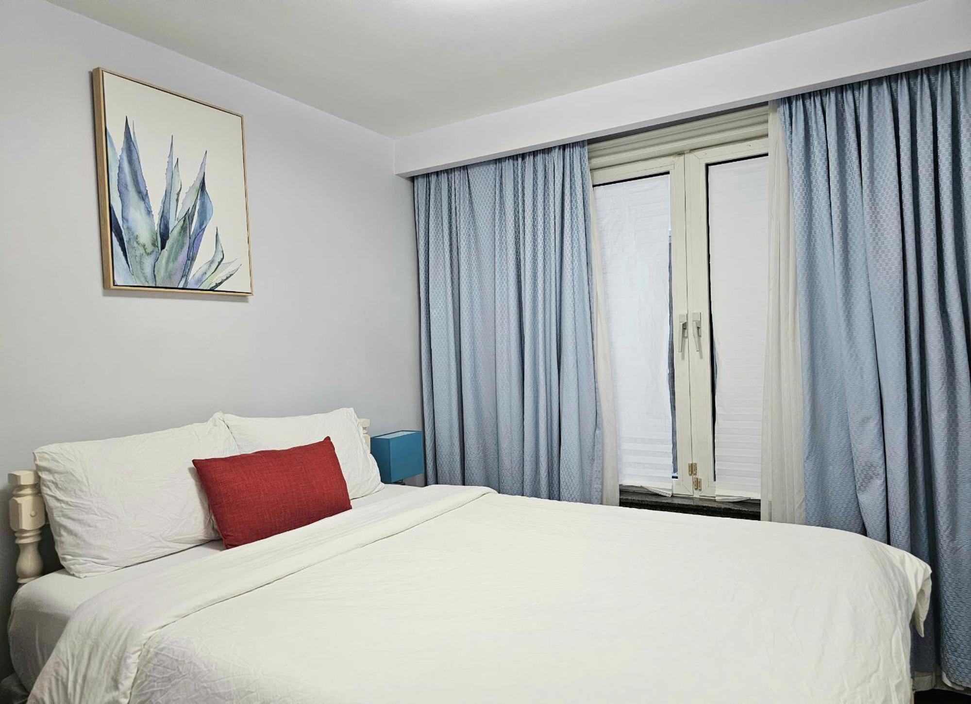 A Home Away Toronto Ngoại thất bức ảnh